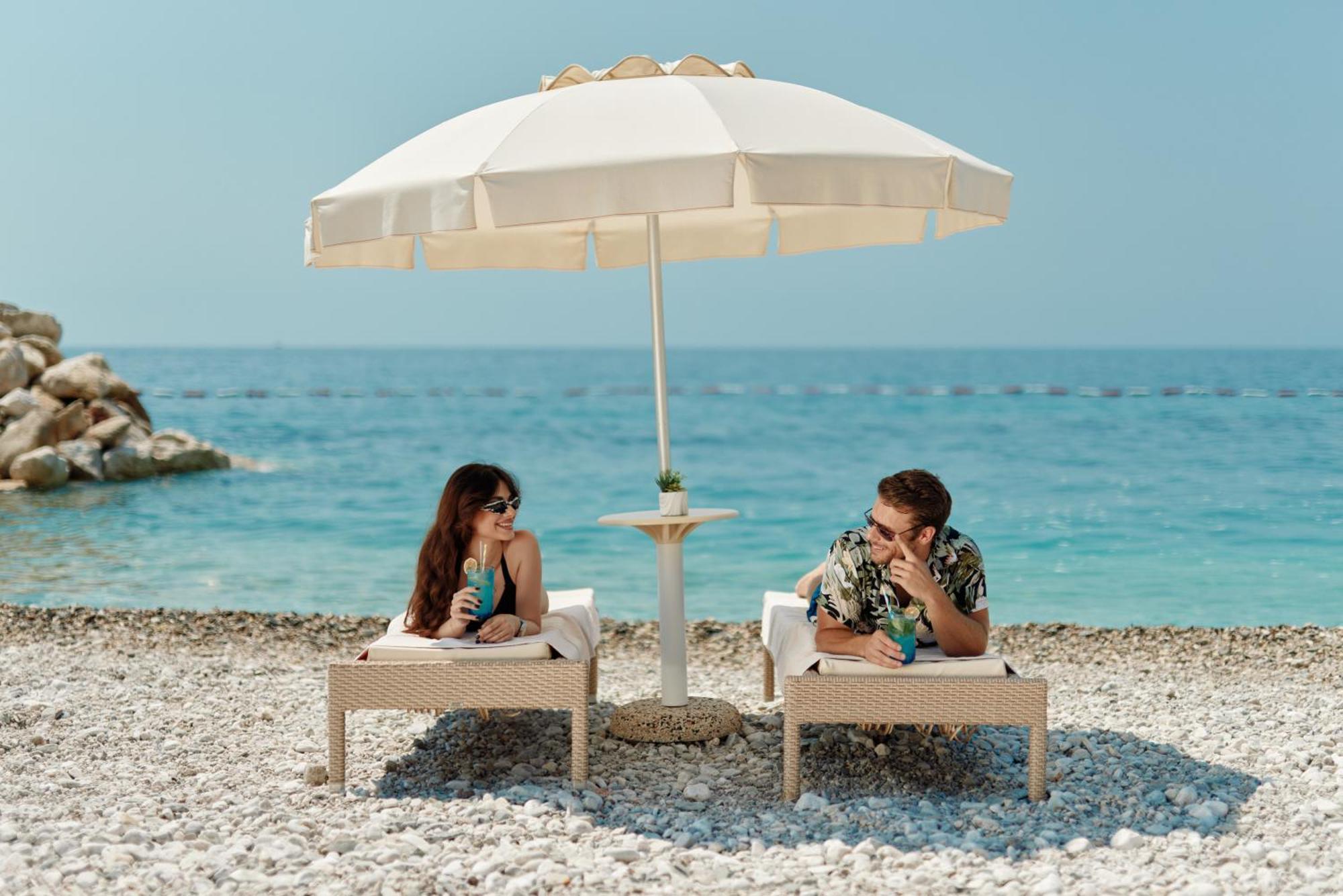 Ananti Resort, Residences & Beach Club - The Leading Hotels Of The World Sveti Stefan Exteriör bild