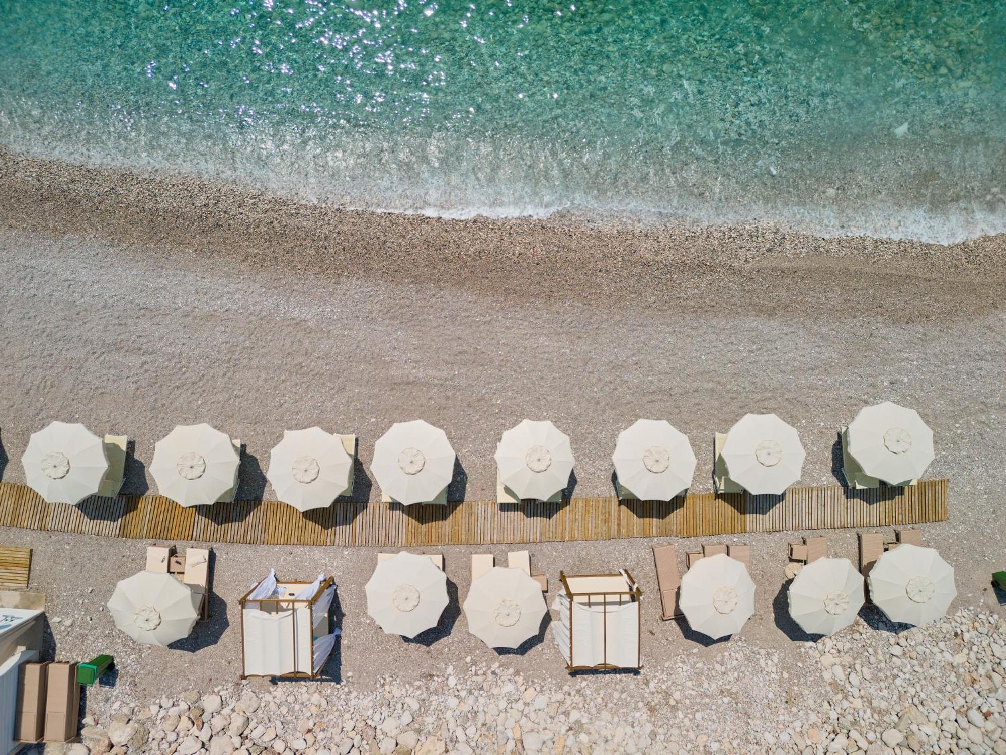 Ananti Resort, Residences & Beach Club - The Leading Hotels Of The World Sveti Stefan Exteriör bild
