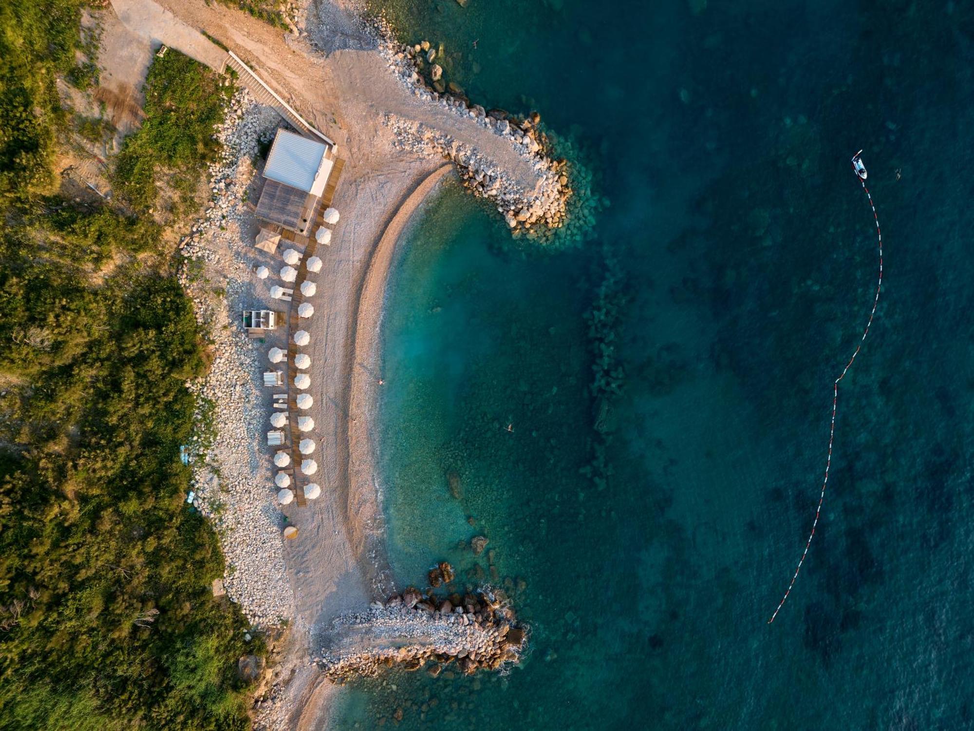Ananti Resort, Residences & Beach Club - The Leading Hotels Of The World Sveti Stefan Exteriör bild