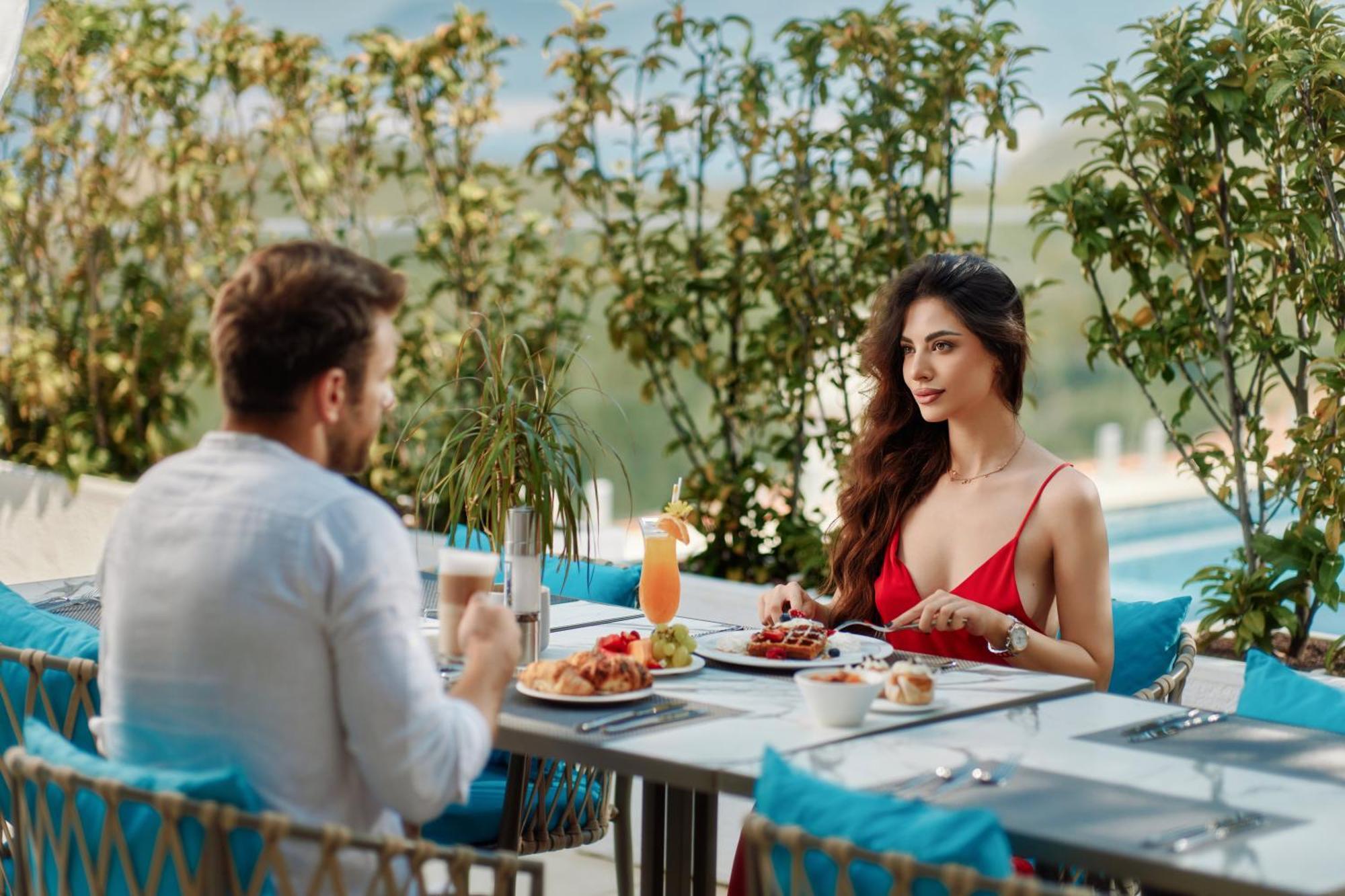 Ananti Resort, Residences & Beach Club - The Leading Hotels Of The World Sveti Stefan Exteriör bild